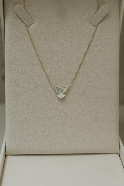 Colar Choker com Divino Espírito Santo Madrepérola Dourado