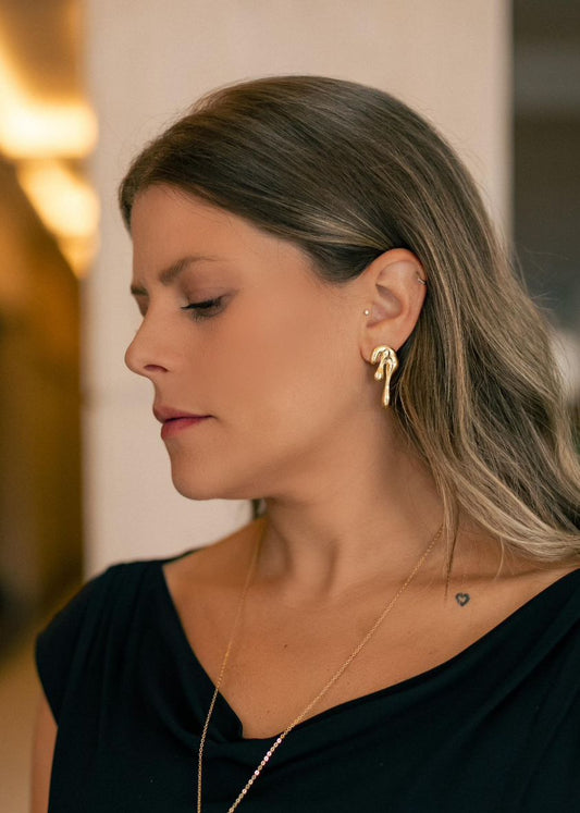 Brinco Assimétrico Dourado