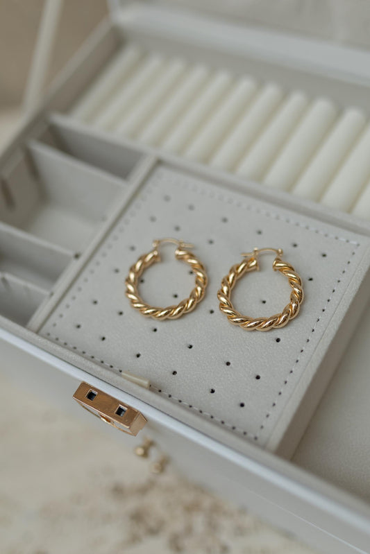 Brinco Argola Click Trançada Liso Dourado