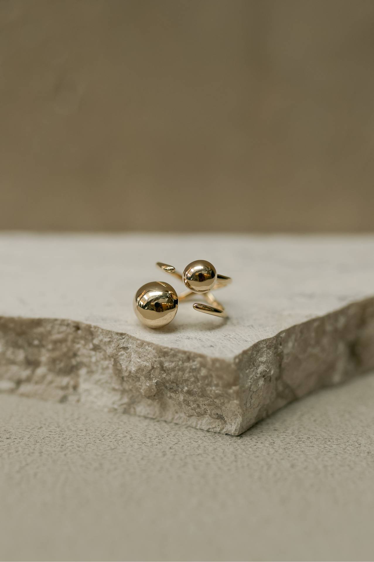 Anel Ajustável 2 Esferas Dourado