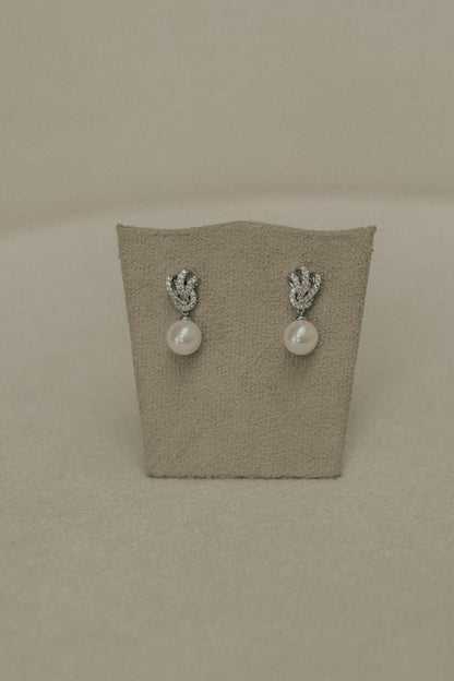 Brinco Nó Cravejado Ródio Branco