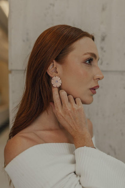 Brinco Flor Rosa Baquelite Prata 925 Ródio Branco