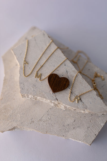 Choker Letra Dourado