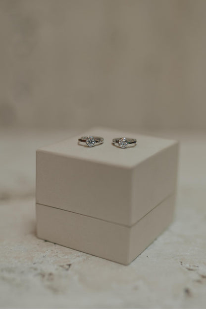 Brinco Argola Ponto de Luz 4mm Moissanite Prata 925 Ródio Branco