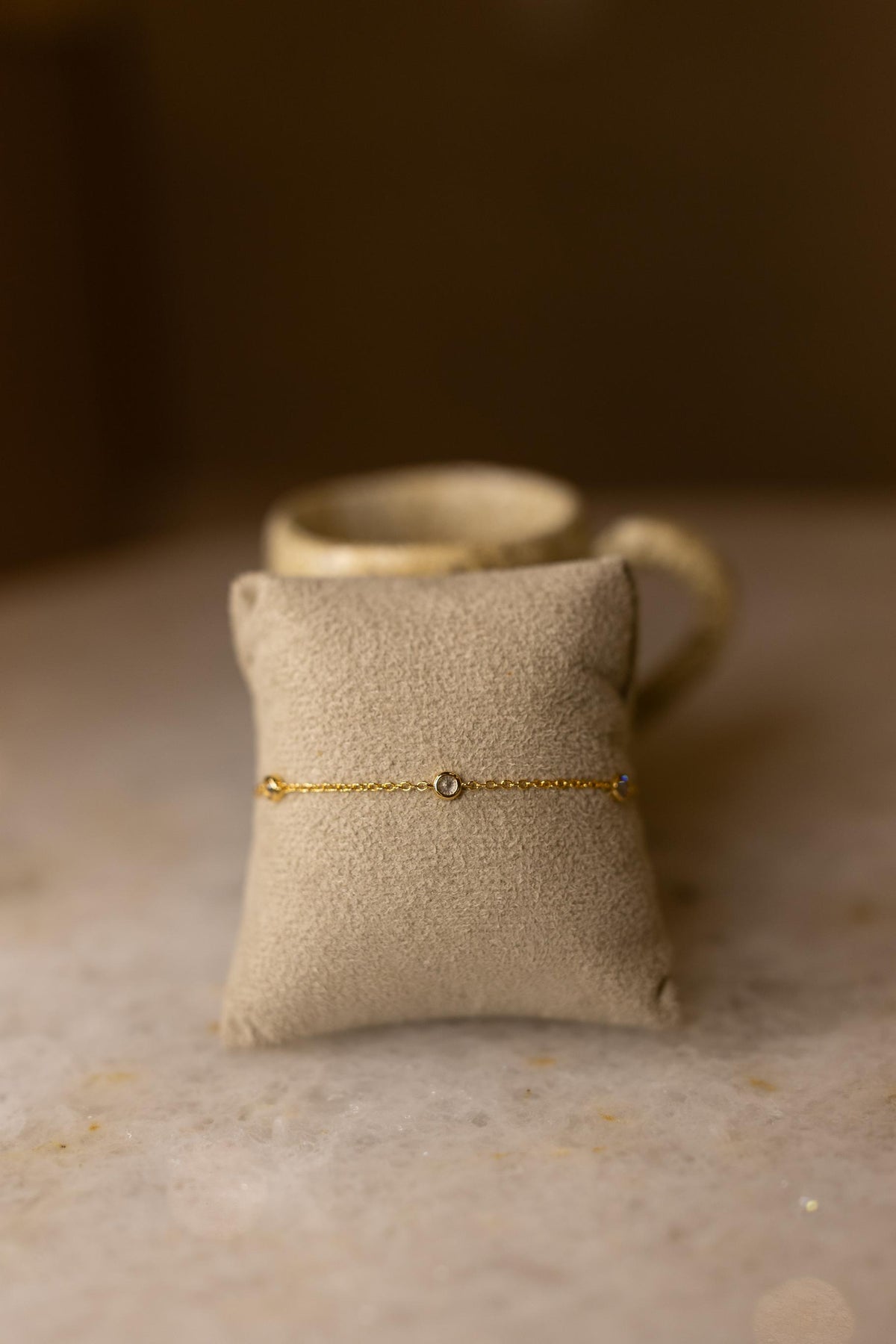 Pulseira Minimalista Confete Cristal