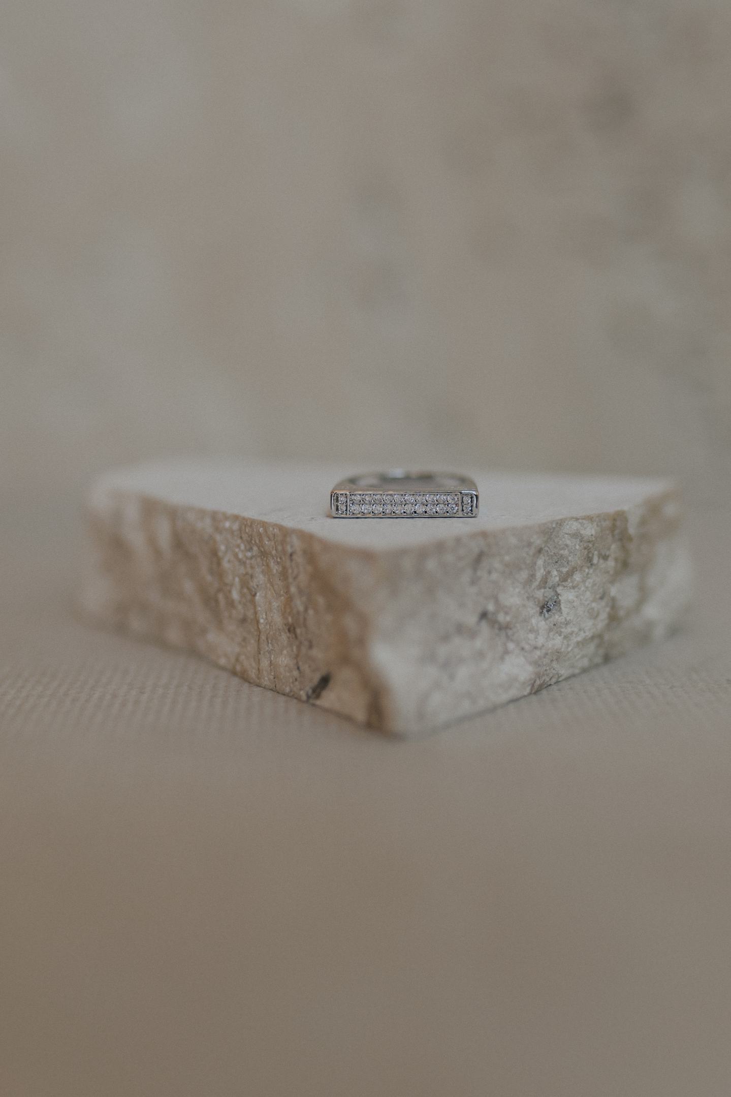 Anel Frente Quadrada Cristal Ródio Branco