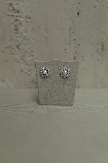 Brinco Miolo de Pérola Ródio Branco