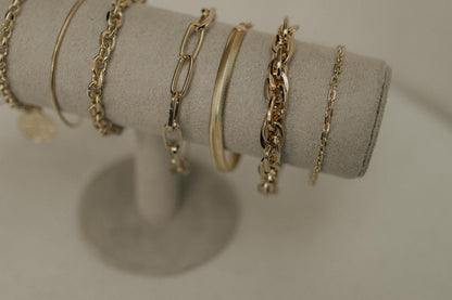 Pulseira de Elos Trançados Dourado