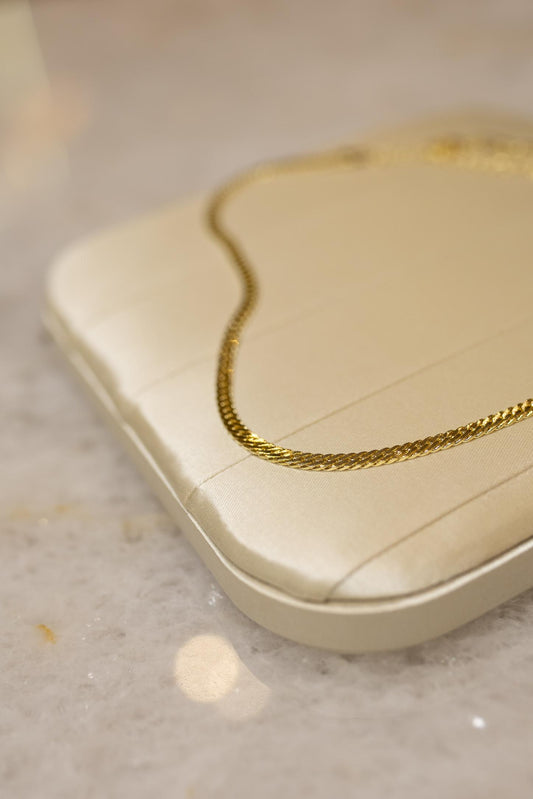 Colar Choker Elos Grumet Duplo Dourado