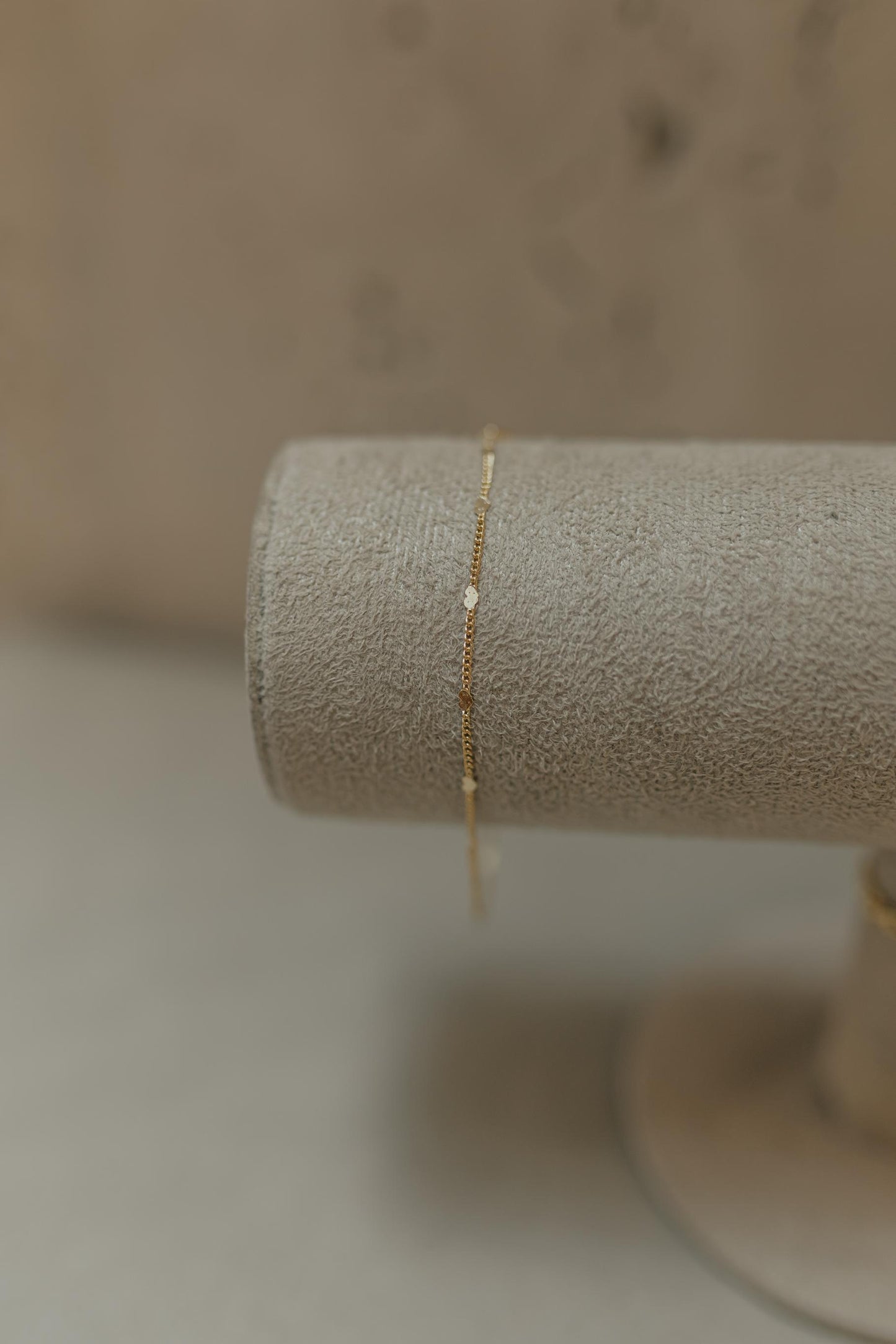 Pulseira Mini Corações Dourado