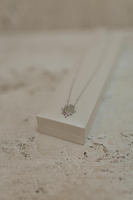 Colar Nossa Senhora das Graças Zircônia Cristal Prata 925 Ródio Branco