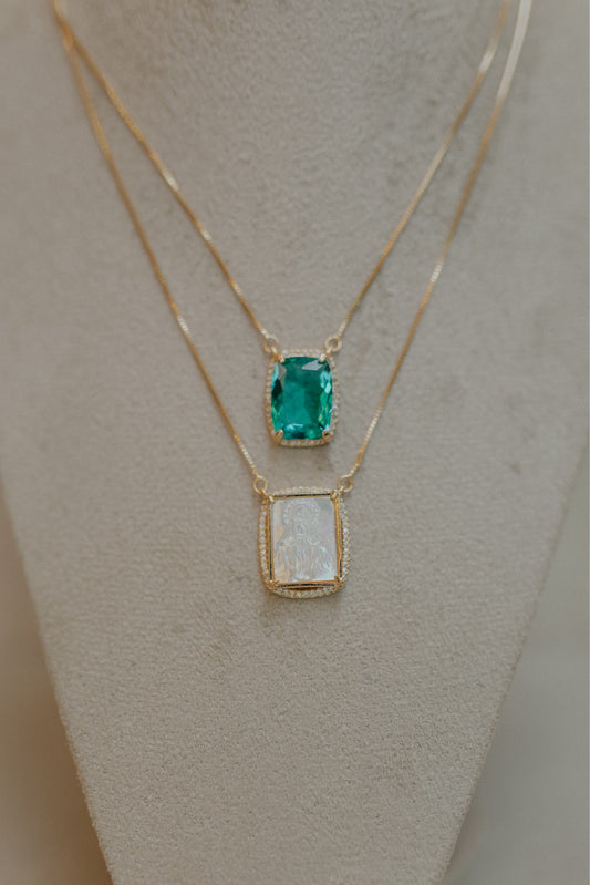 Colar Escapulário Madrepérola Verde Dourado