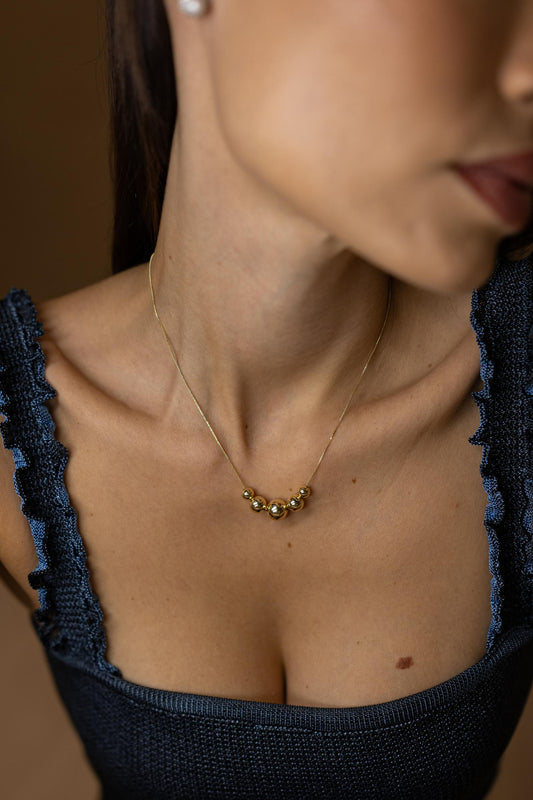 Colar Bolas Decrescentes Dourado