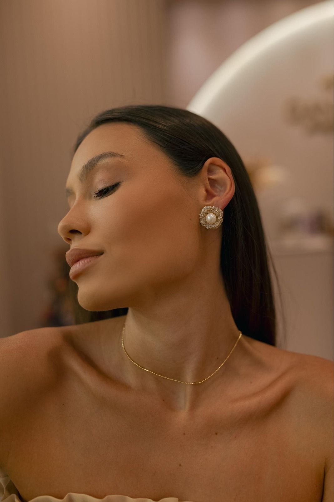 Colar Choker Canutilhos e Bolinhas Dourado