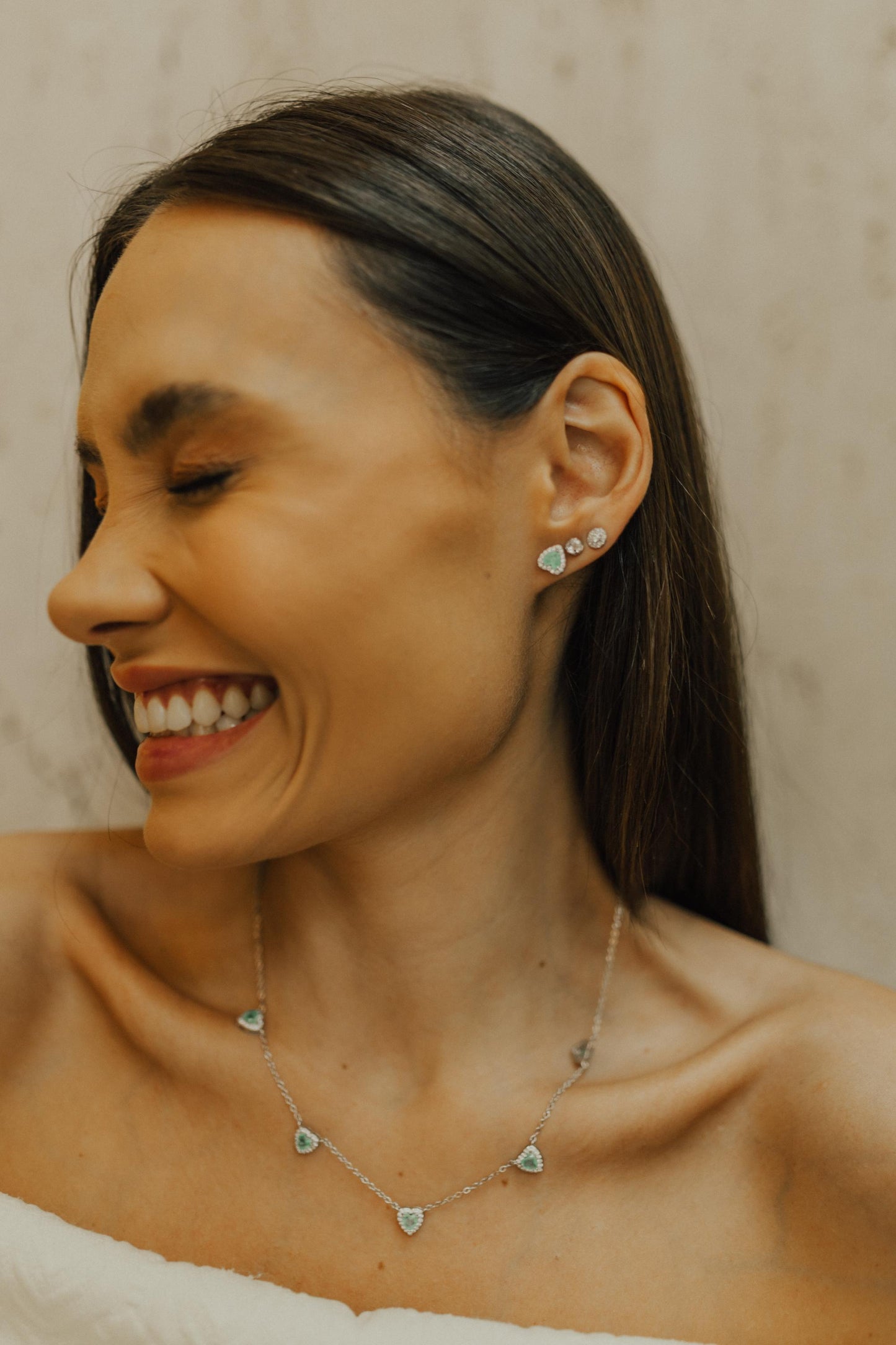 Colar Choker 5 Corações Turmalina Fusion Ródio Branco