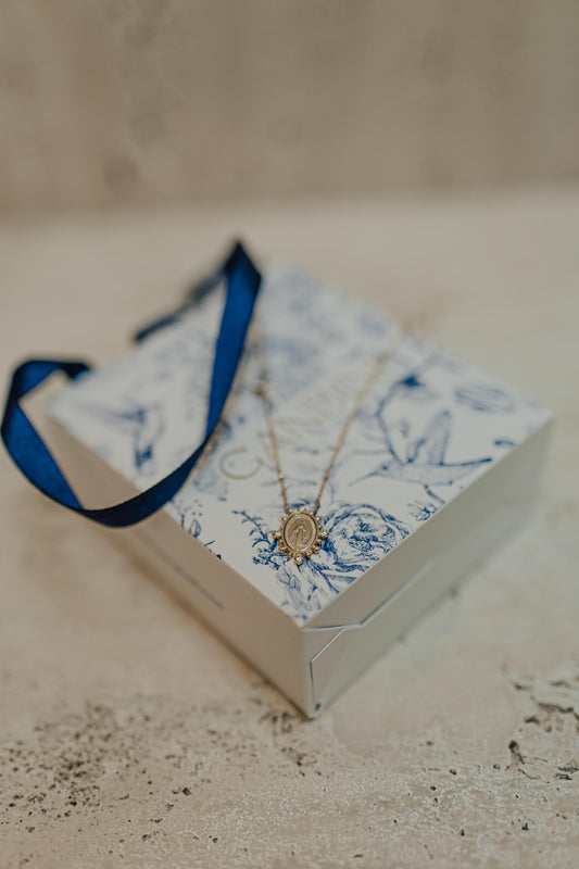 Colar Nossa Senhora das Graças Prata 925 Moissanite Dourado