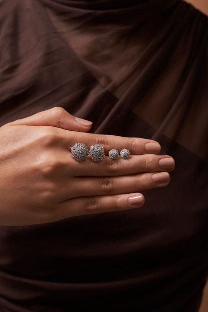 Brinco Mini Chuveirinho Cravejado Ródio Branco