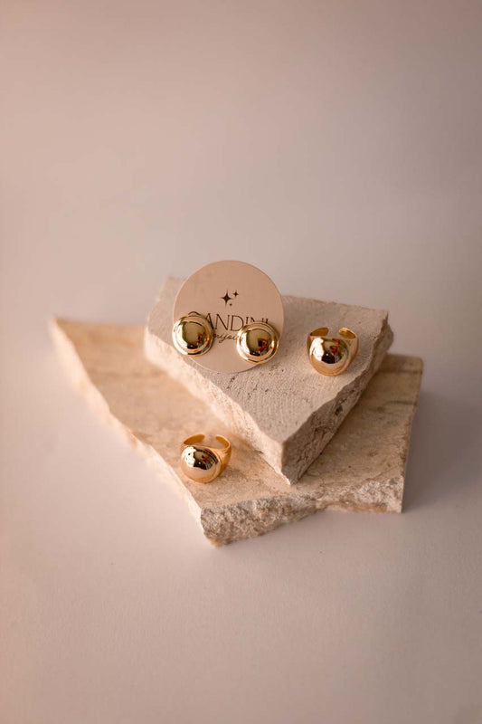 Brinco Botão Liso Dourado