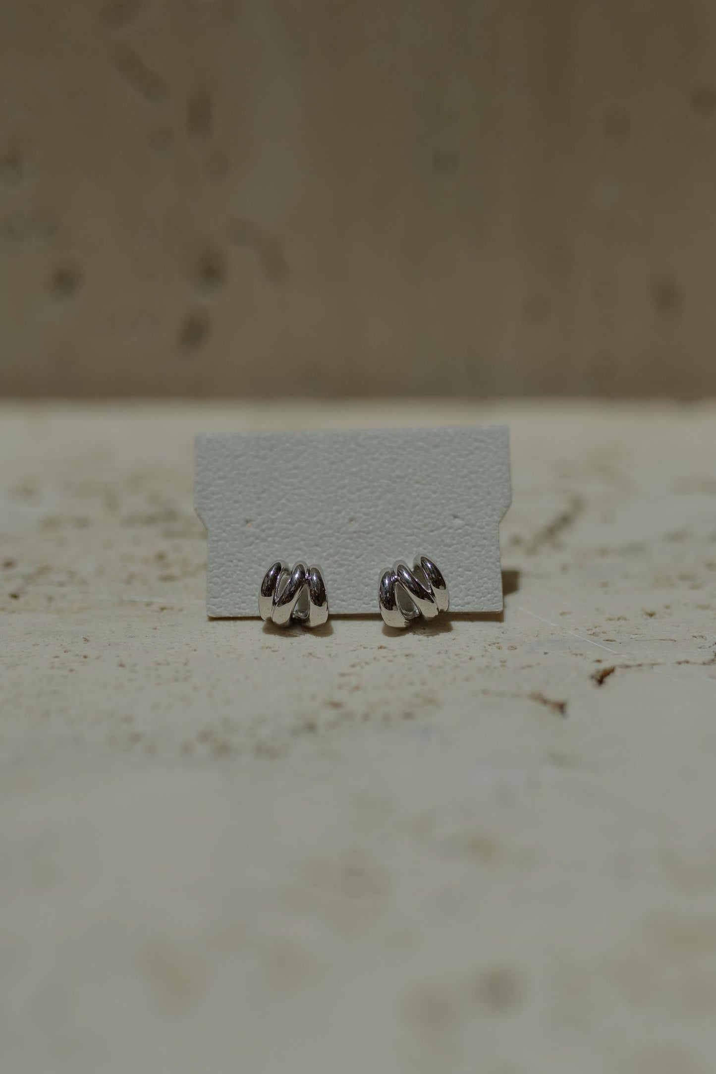 Brinco Meia Argola Tripla Ródio Branco