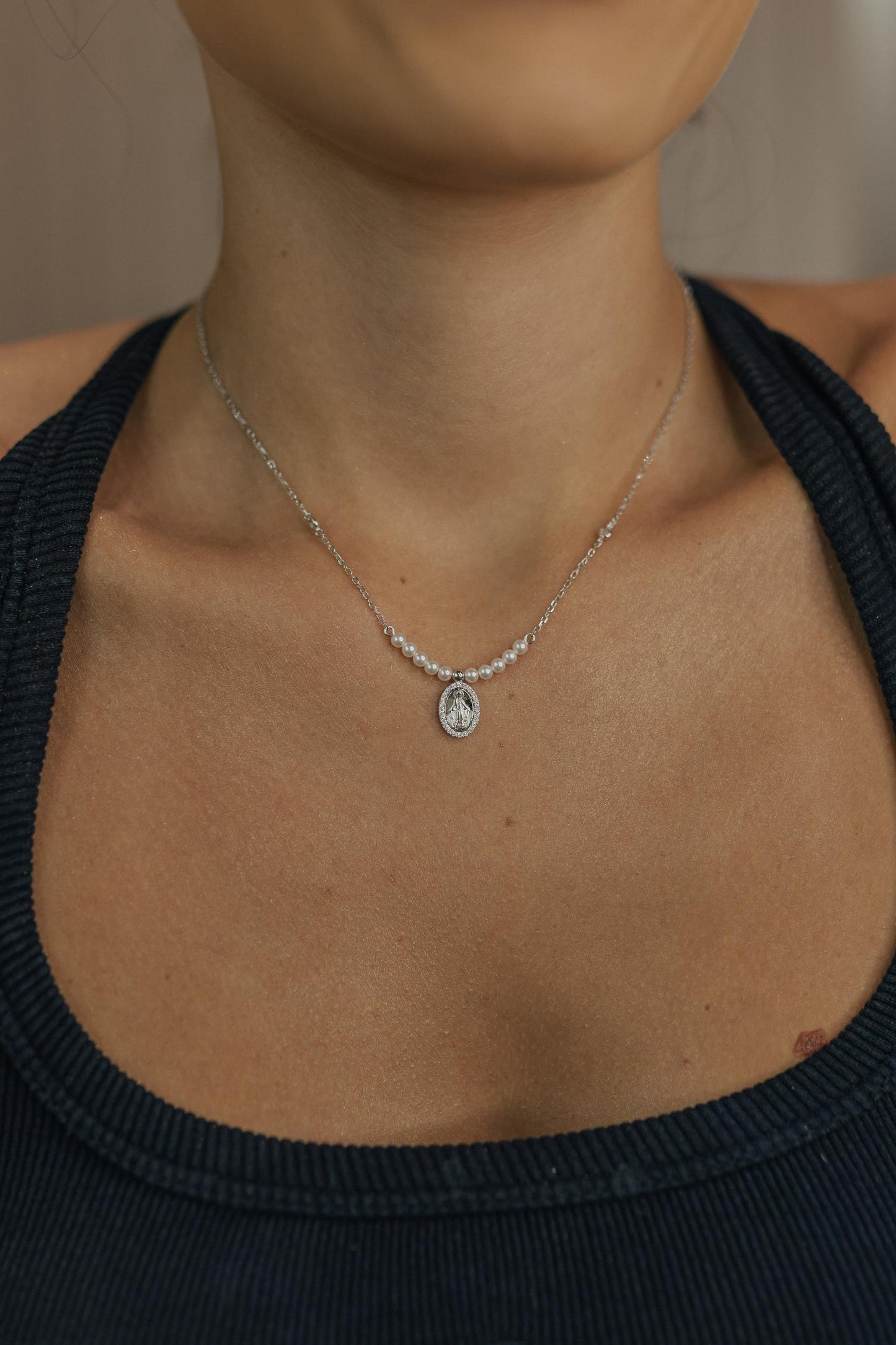 Colar Pérolas Nossa Senhora das Graças Prata 925 Ródio Branco