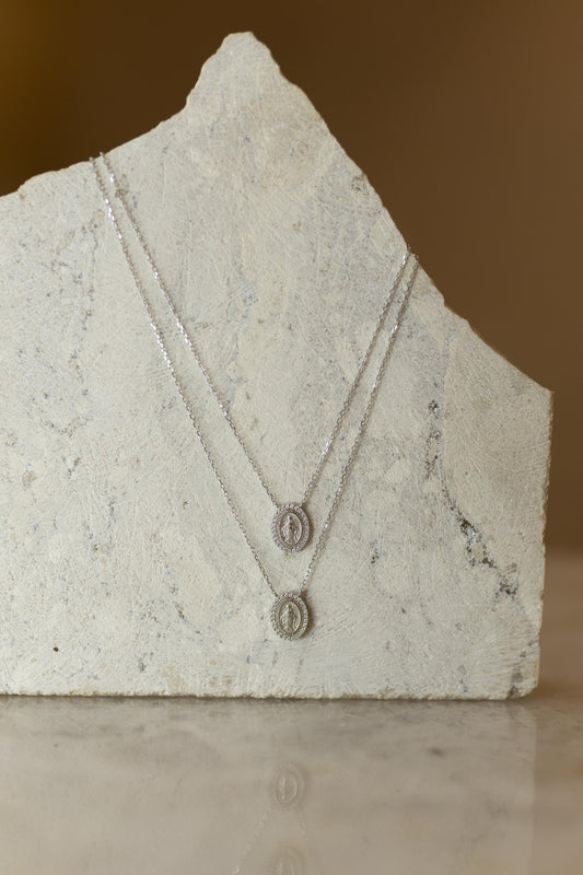 Colar Escapulário Nossa Senhora das Graças Oval Moissanite Prata 925