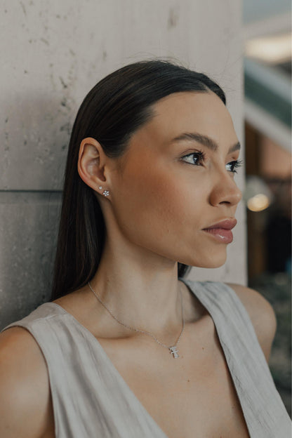 Brinco Mini Flor Ródio Branco