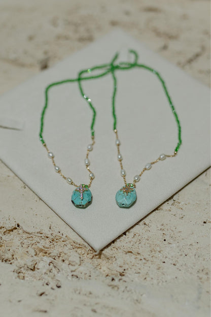 Colar Escapulário Pedra Turquesa Crucifixo e Estrela Dourado