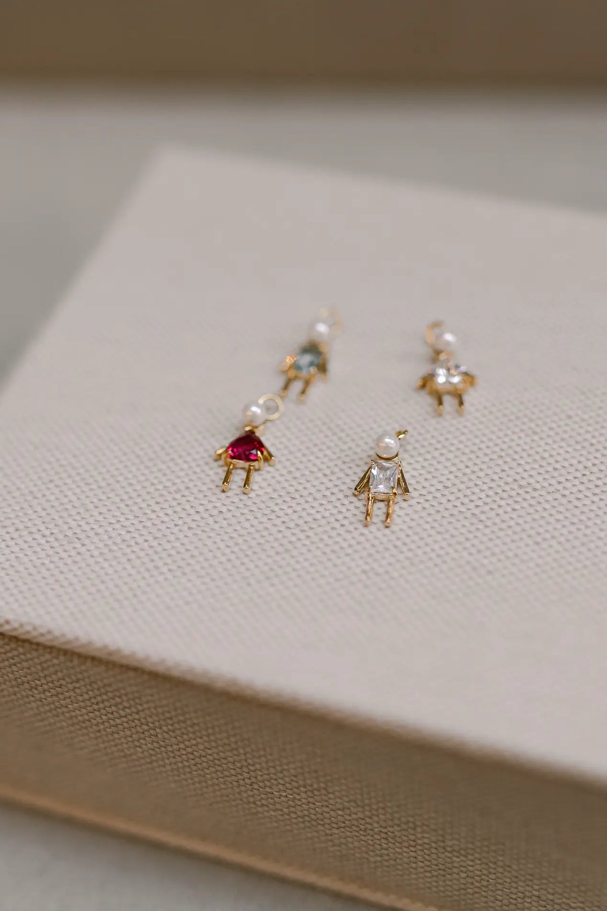 Colar Filhos com Pérolas Dourado