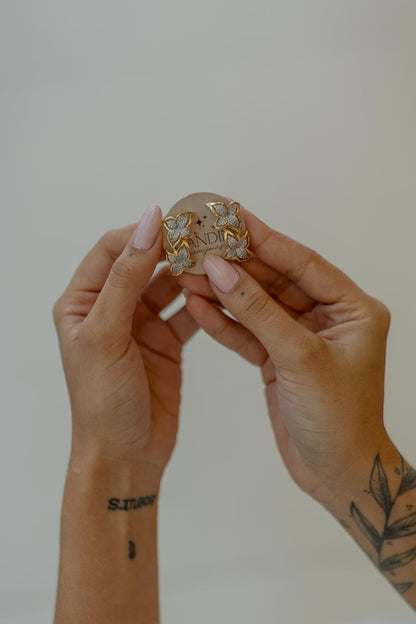 Brinco Ear Cuff Camélia Mix de Banhos