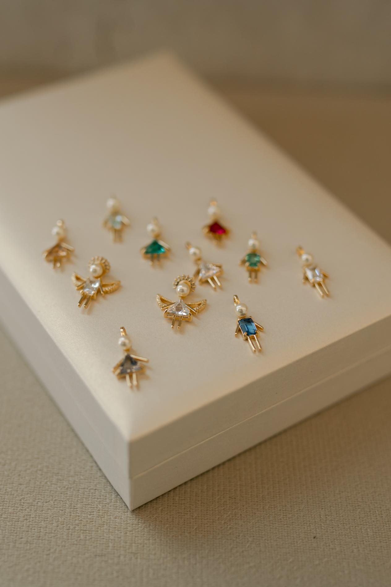 Colar Filhos com Pérolas Dourado