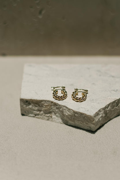 Brinco Argola Torcida Inspo Dourado