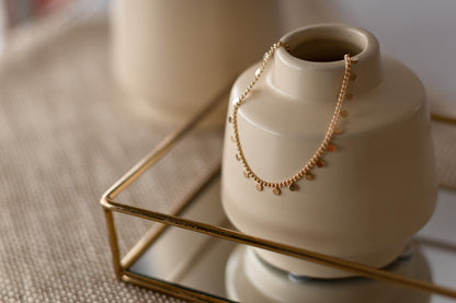 Choker Bolinhas Achatadas Dourado