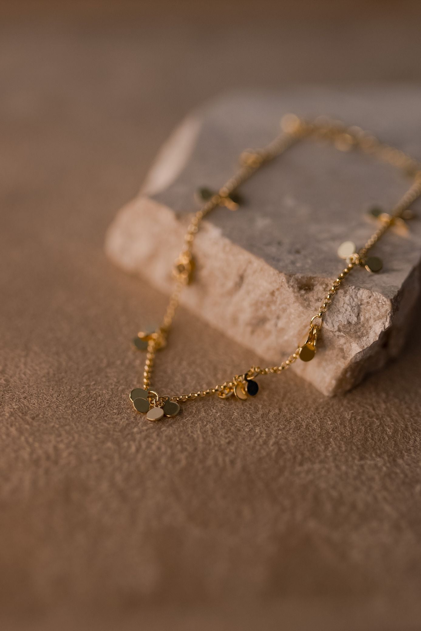 Tornozeleira Mini Medalhas Dourado