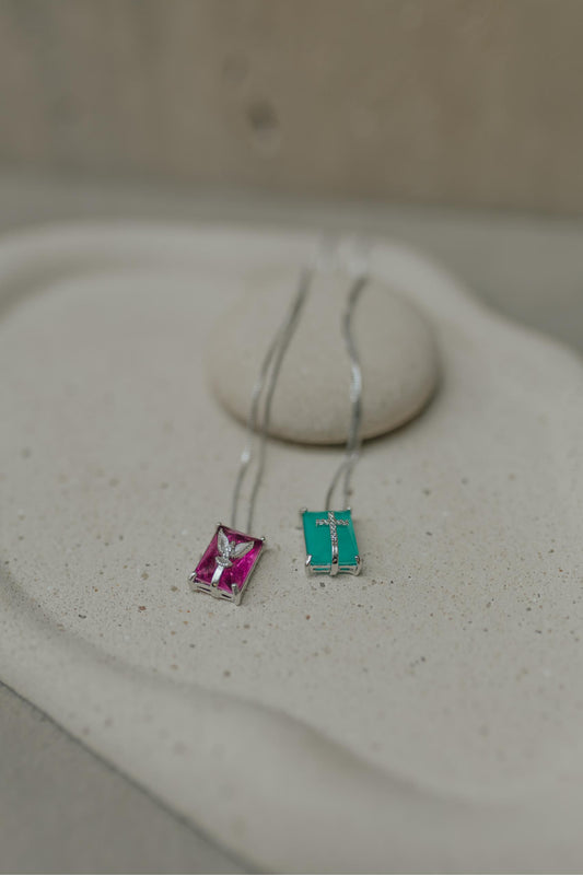 Colar Escapulário Pedras Fusion Ródio Branco