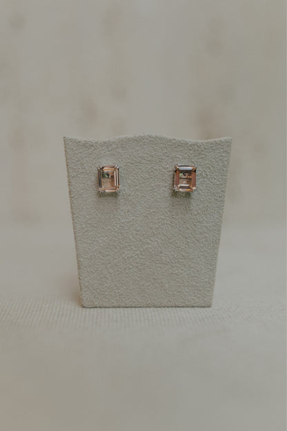 Brinco Solitário Retangular Morganita Ródio Branco