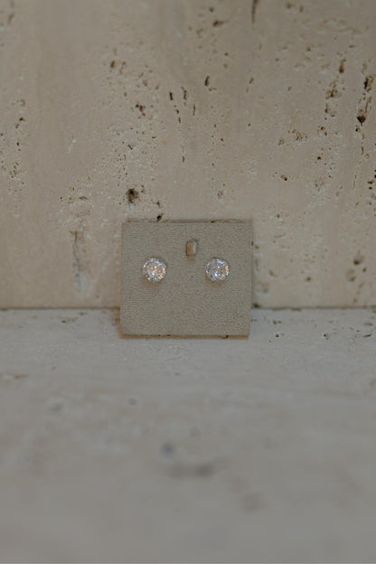 Brinco 7mm Ponto de Luz Prata 925