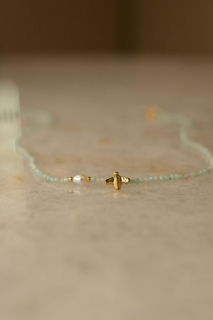 Colar Choker  Pedras Naturais Bee Pérola  Dourado