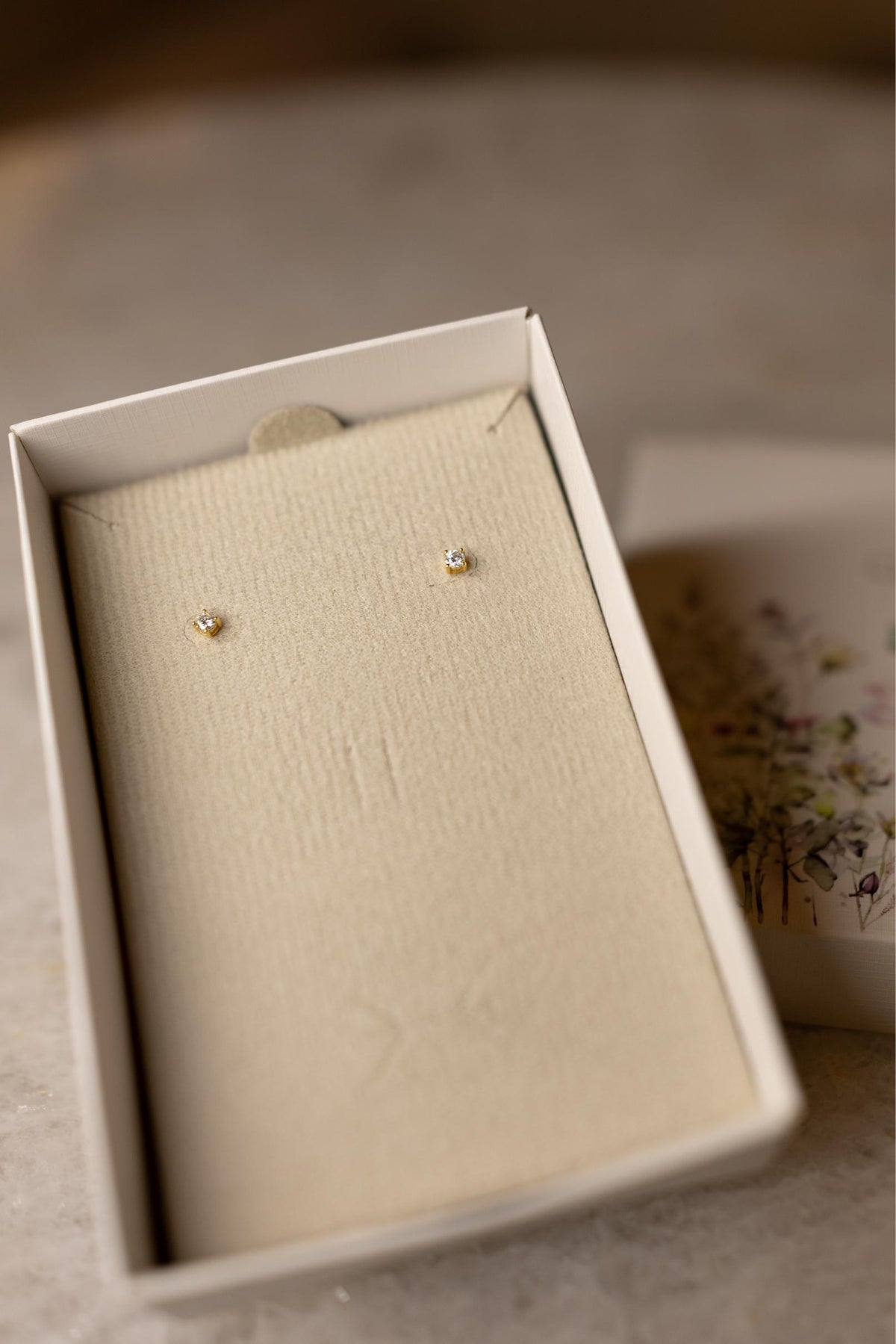 Brinco Solitário 3mm Moissanite Prata 925 Dourado