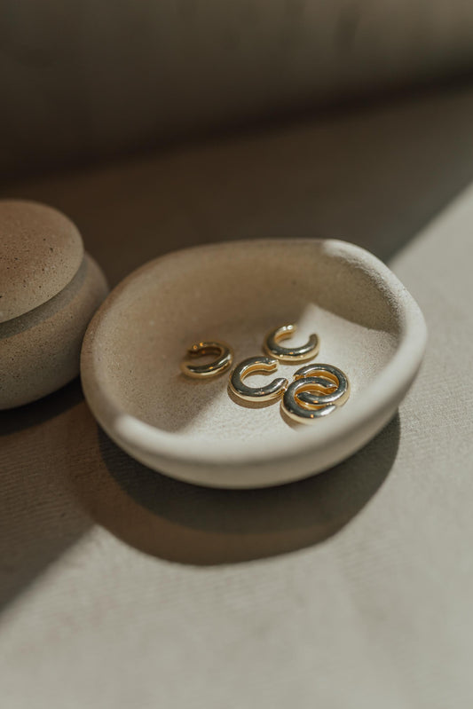 Piercing Fake Tubo Liso Dourado