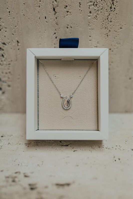 Colar Nossa Senhora das Graças Flores Prata 925 Ródio Branco