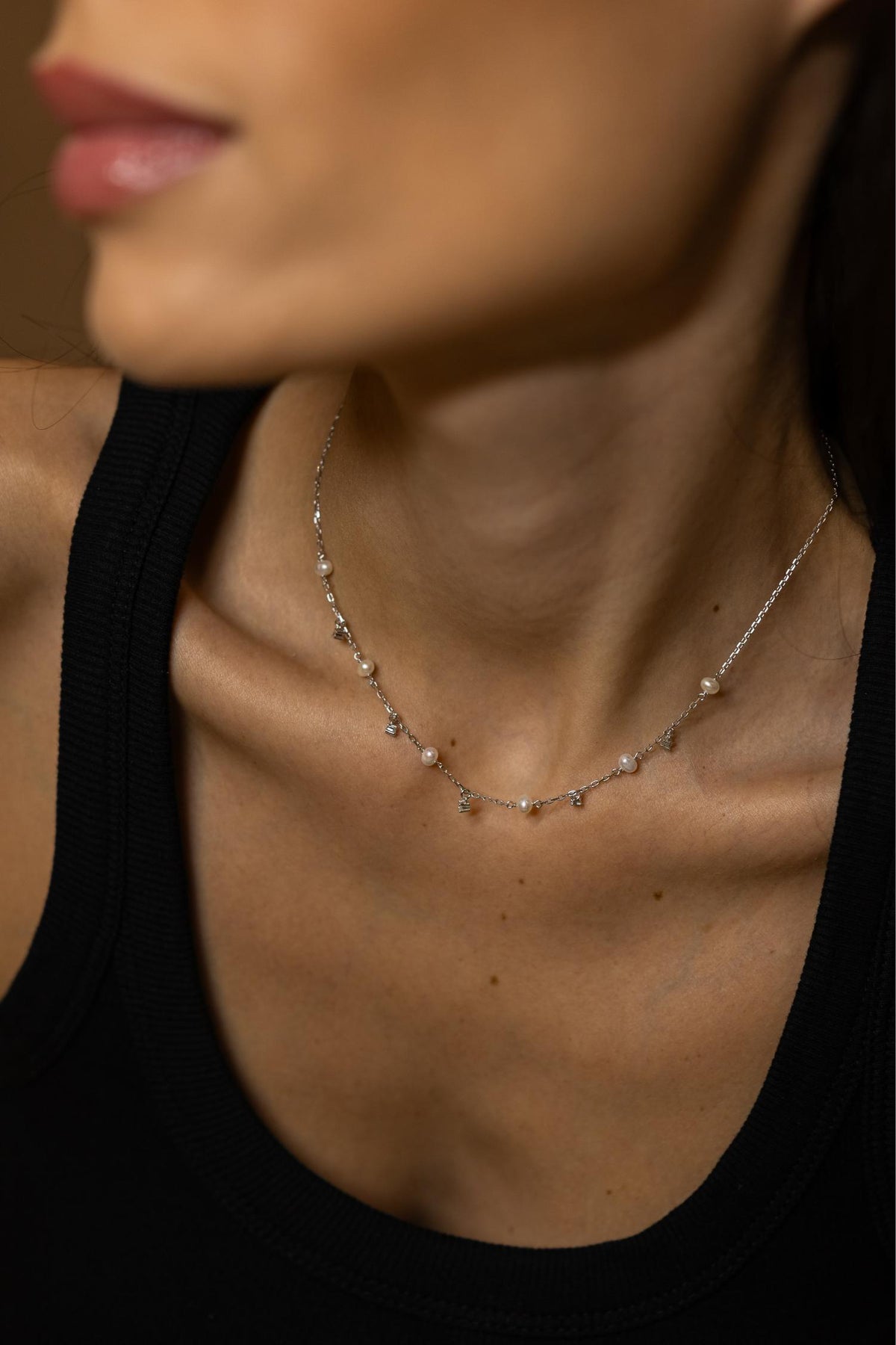 Colar Pérolas e Pontos de Luz Moissanite Prata 925 Ródio Branco