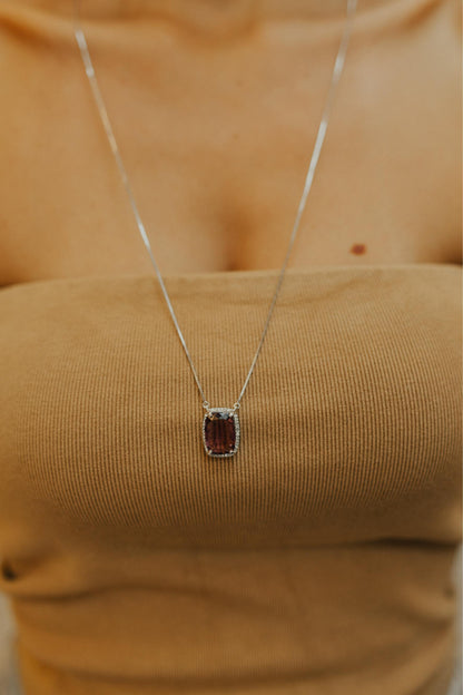 Colar Escapulário Madrepérola Ametista Ródio Branco