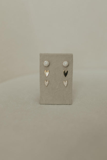 Brinco Coração Liso Dourado