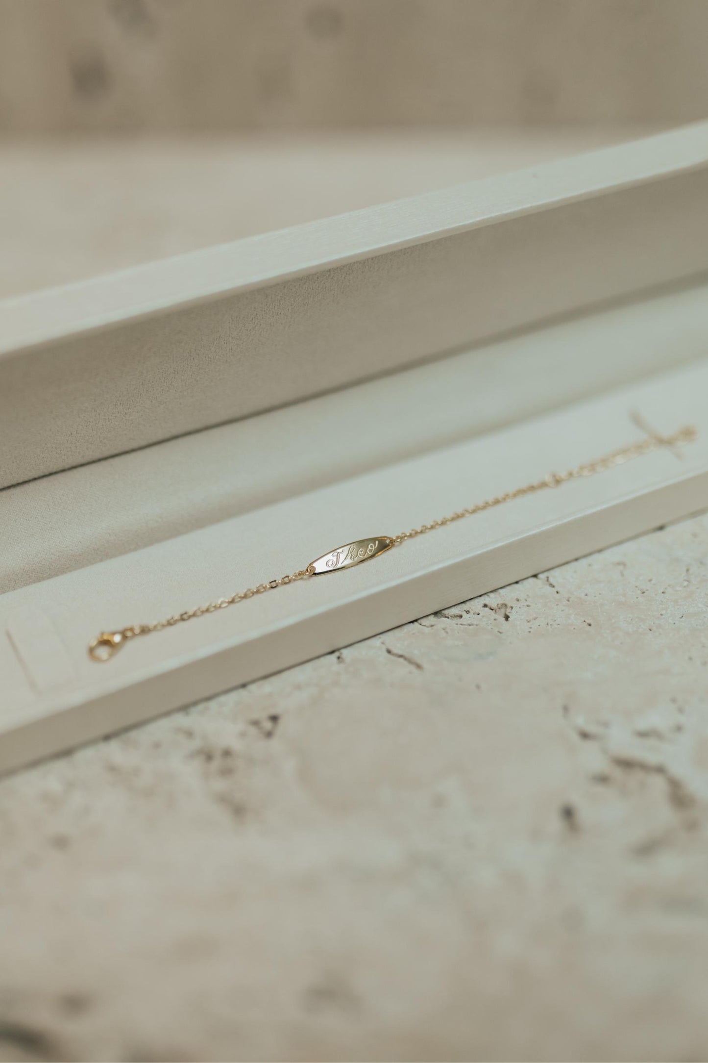 Pulseira Infantil Placa Dourado Personalizada