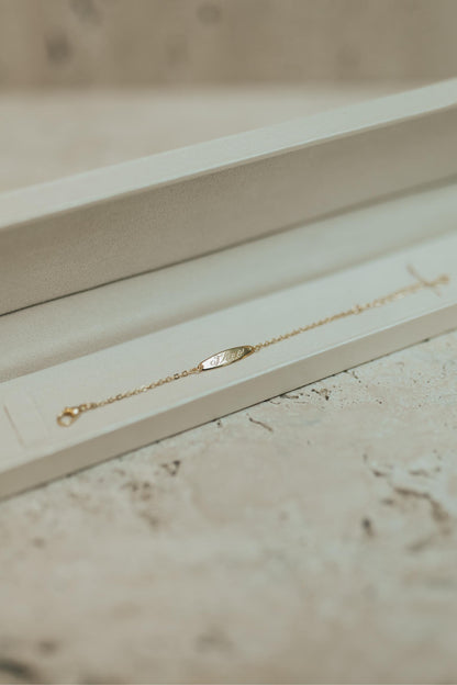 Pulseira Infantil Placa Dourado Personalizada