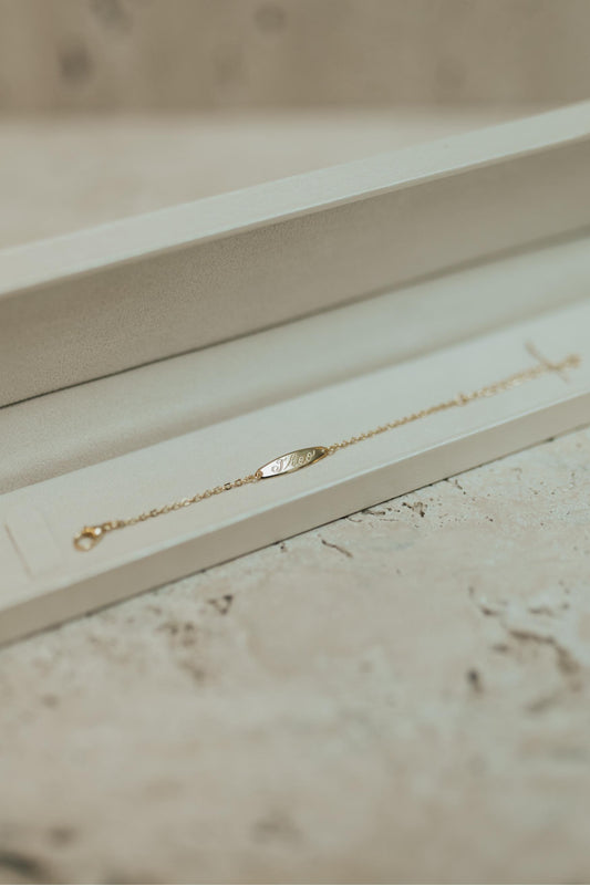 Pulseira Infantil Placa Dourado Personalizada