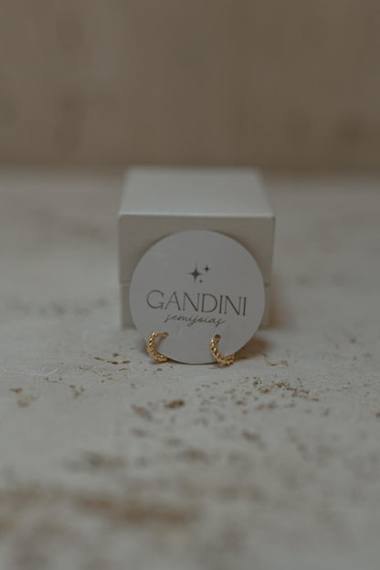 Brinco Mini Argola Torcida Dourado