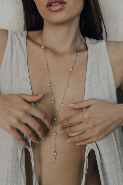 Colar Gravata Pérolas Dourado