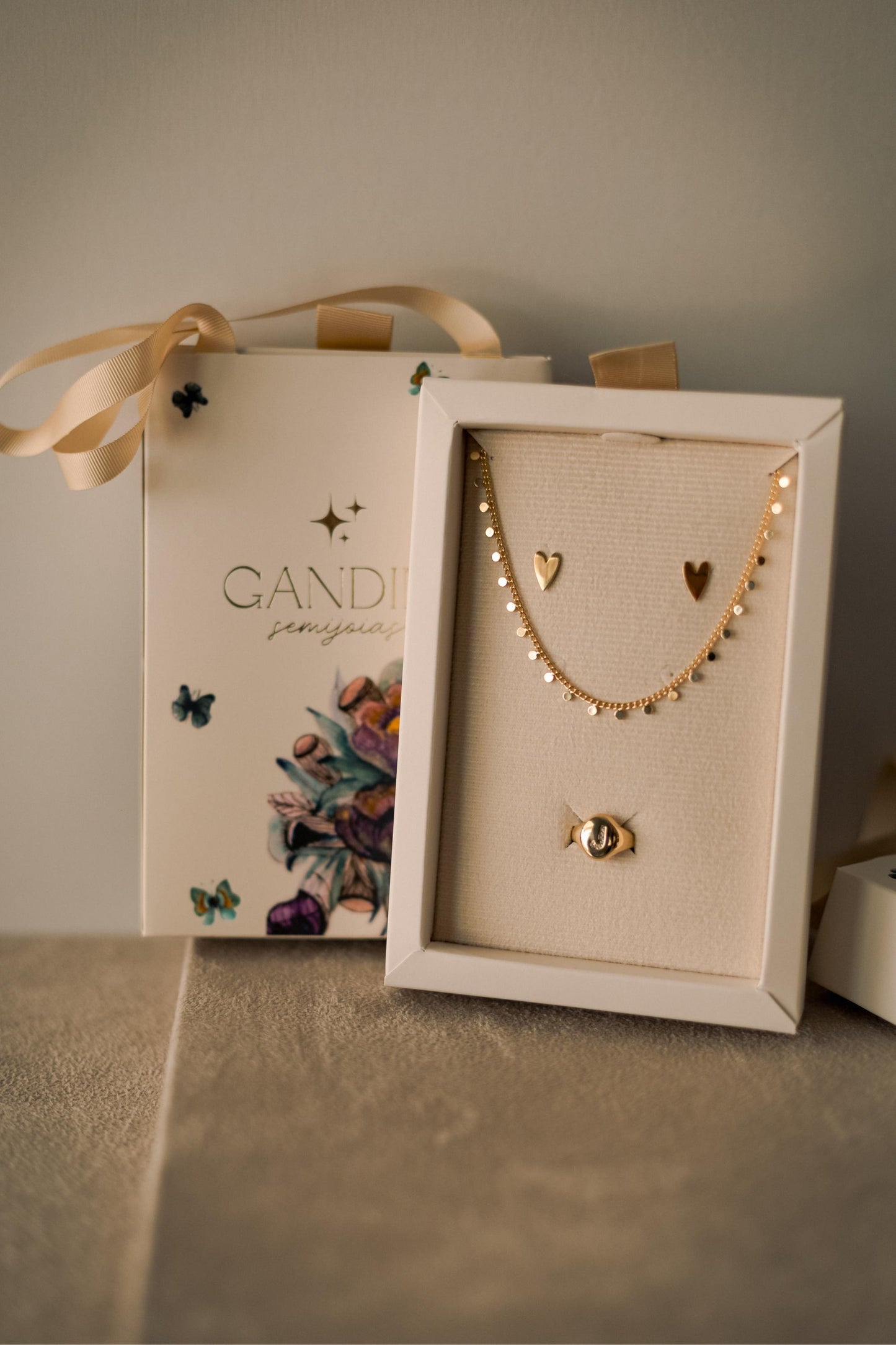 Choker Bolinhas Achatadas Dourado