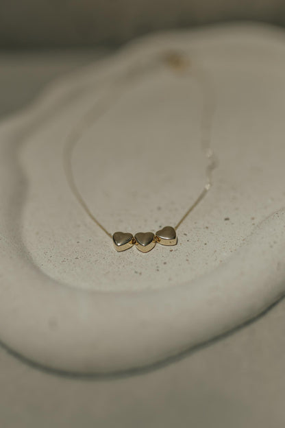 Colar 3 Corações Liso Dourado